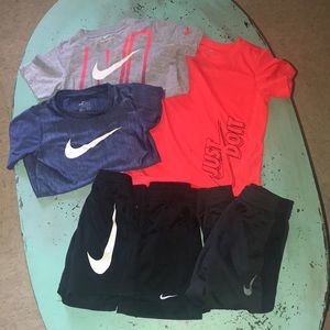 Nike bundle 4t